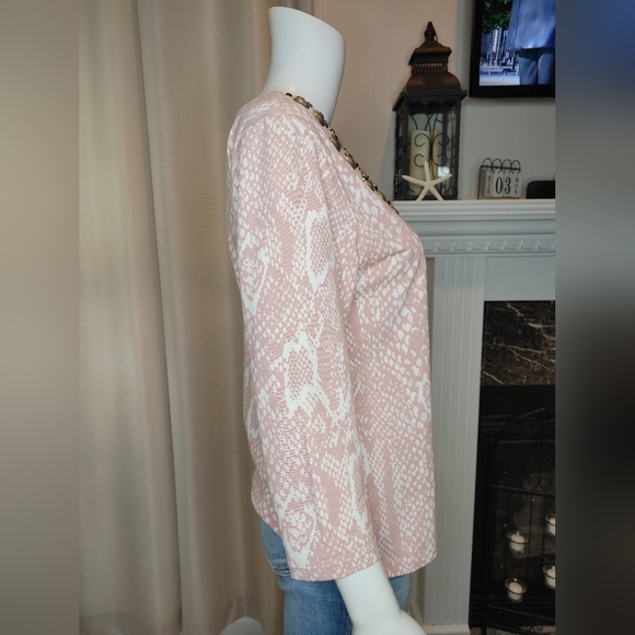 Ruby Rd. Womens Pink/White Knit Snake Print Embellished Top S - Picture 3 of 6